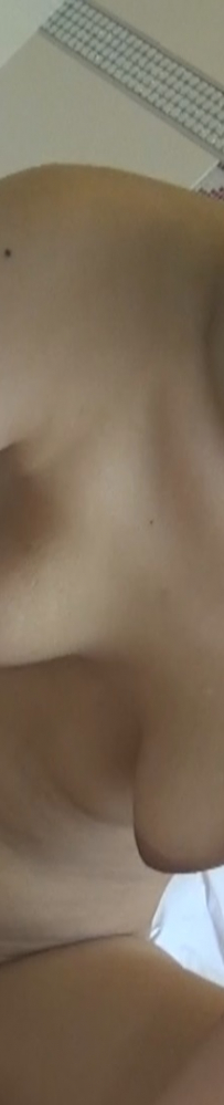 FC2PPV 2411858 【個人撮影】きりえ28歳　フェラ大好き淫乱スレンダー美人妻に大量中出し